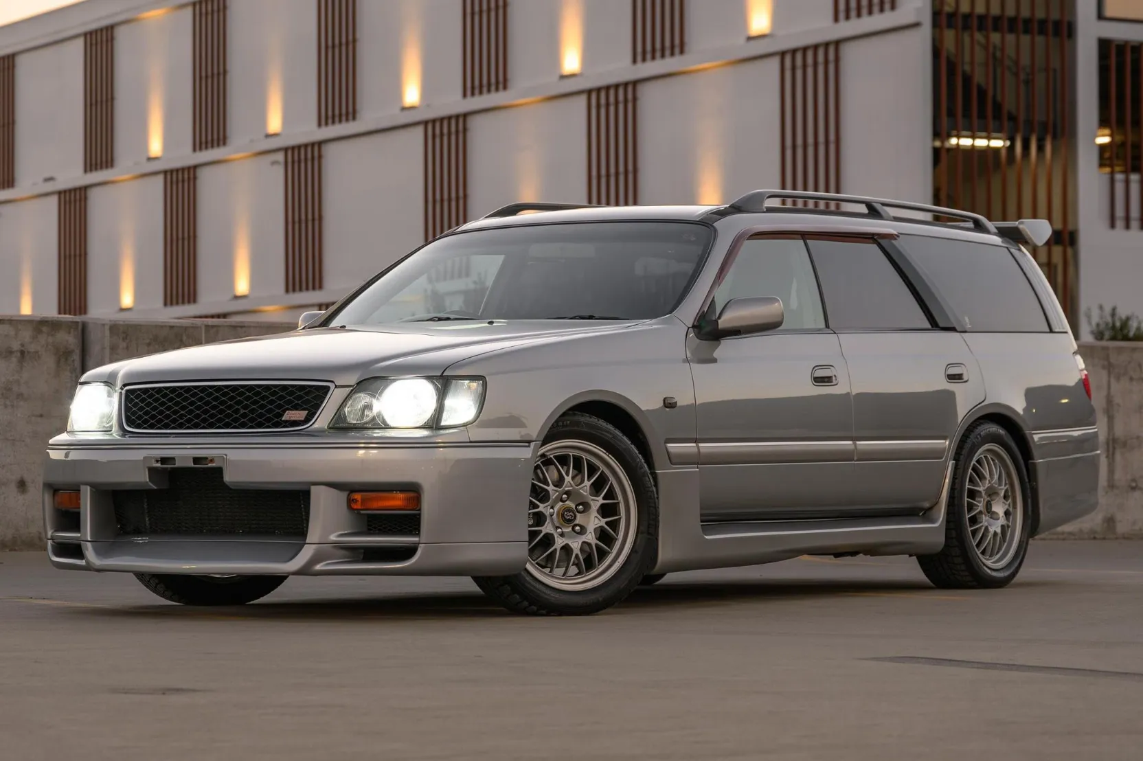 Nissan Stagea